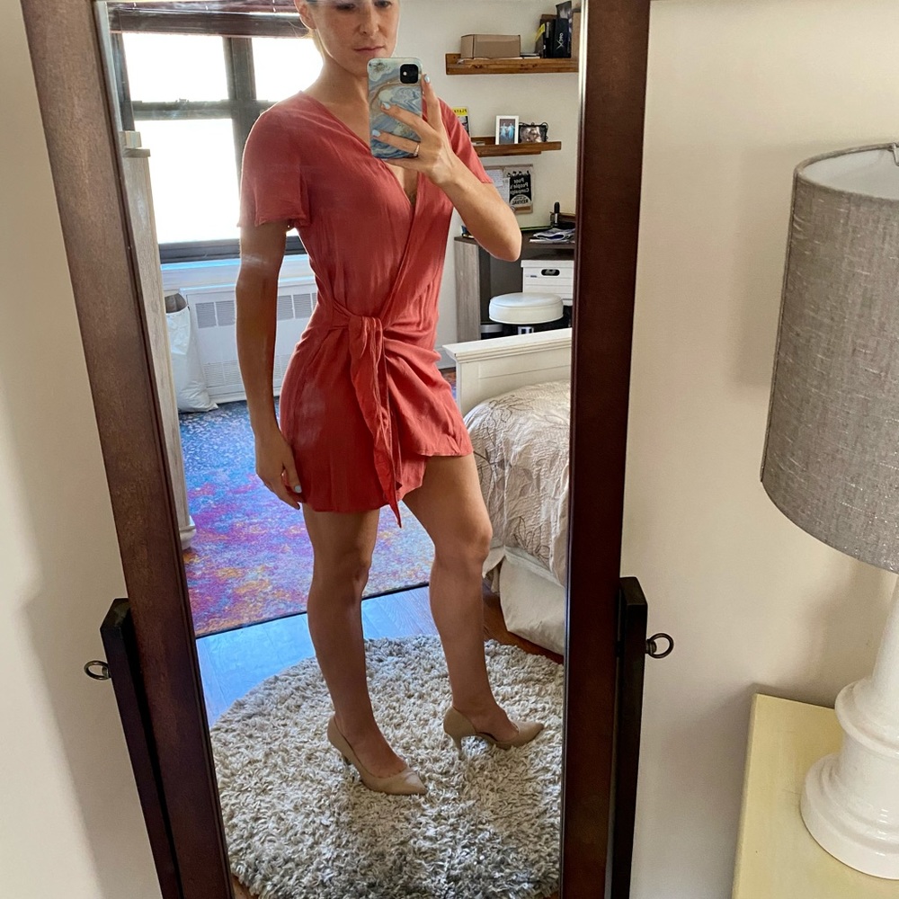Lulu’s Short Wrap Dress Rust, Size S